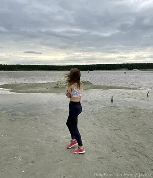 Emily Jayreal Thumbnail Picture