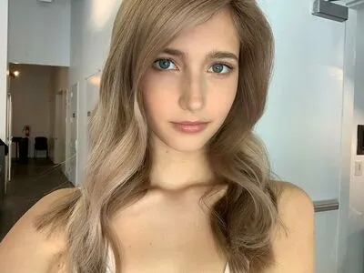 Emily Kasten Thumbnail Picture