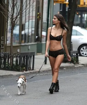 Emily Ratajkowski OnlyFans Leaked Free Thumbnail Picture - #AFaFNil07t