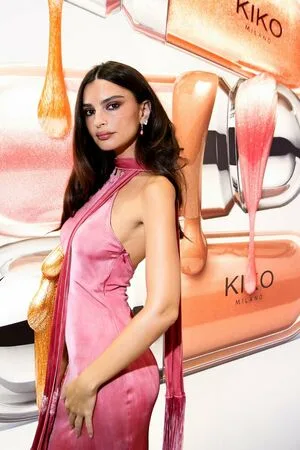 Emily Ratajkowski OnlyFans Leaked Free Thumbnail Picture - #Pwgn0JJfTO