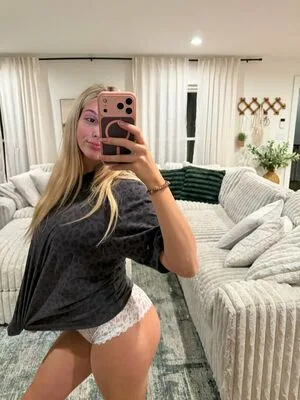 Emily Trapp OnlyFans Leaked Free Thumbnail Picture - #YMfFjPypVi