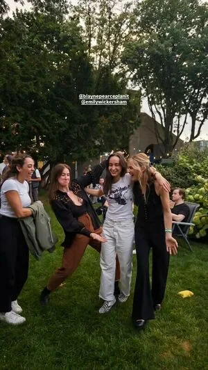 Emily Wickersham OnlyFans Leaked Free Thumbnail Picture - #MMv4eQRAtR
