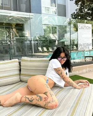 Emilyafeng Thumbnail Picture