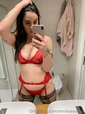 Emilyevansx OnlyFans Leaked Free Thumbnail Picture - #P6JnslUPQ7