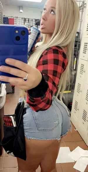 Emilysmithh06 OnlyFans Leaked Free Thumbnail Picture - #7JqplSGrMN