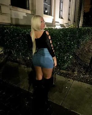 Emilysmithh06 OnlyFans Leaked Free Thumbnail Picture - #CkoamnYifq