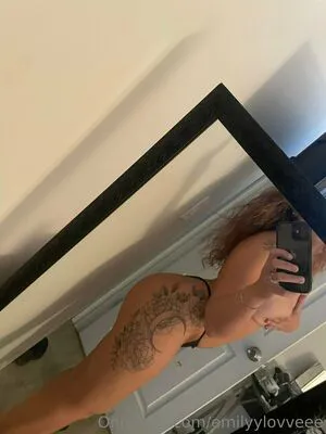 Emilyylovveee Thumbnail Picture