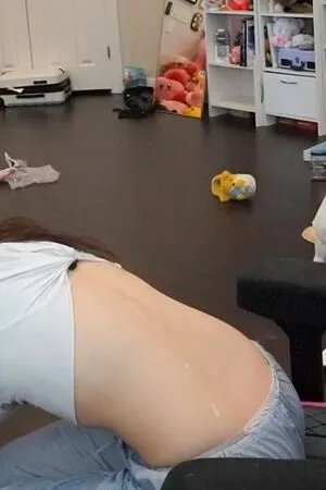 Emiru OnlyFans Leaked Free Thumbnail Picture - #Bf9NSAVe3T