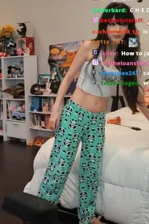 Emiru OnlyFans Leaked Free Thumbnail Picture - #OGPTFULO7t