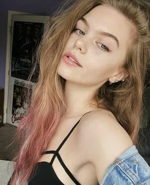 Emma Beardsley OnlyFans Leaked Free Thumbnail Picture - #dcQIdo23u0