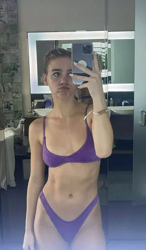 Emma Brooks OnlyFans Leaked Free Thumbnail Picture - #WDruSFmMvO