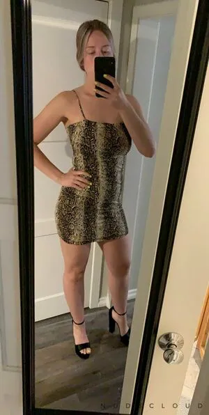 Emma Dahline Thumbnail Picture