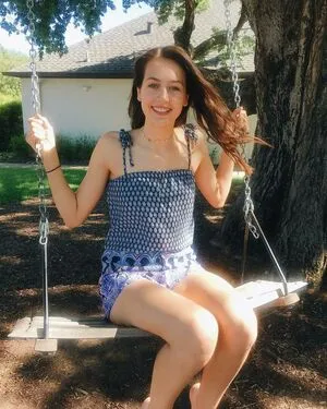 Emma Fuhrmann Thumbnail Picture