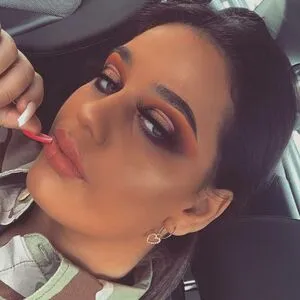 Emma J OnlyFans Leaked Free Thumbnail Picture - #SRVdowoS3D