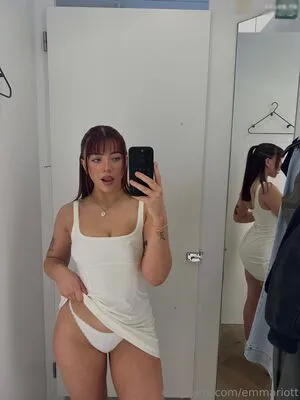 Emma Riott OnlyFans Leaked Free Thumbnail Picture - #4DNko3OSUu