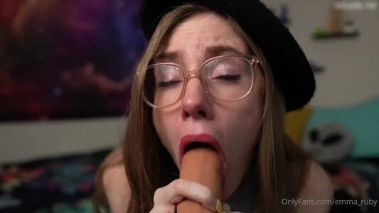 Emma Ruby OnlyFans Leaked Free Thumbnail Picture - #I91abd6BSX
