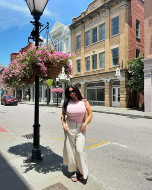 Emma S OnlyFans Leaked Free Thumbnail Picture - #xE2DF2ckq5