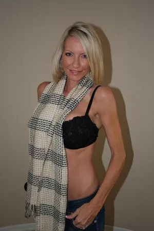 Emma Starr OnlyFans Leaked Free Thumbnail Picture - #3Y4Awukv41
