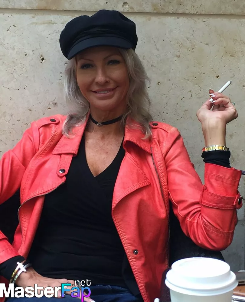 Emma starr smoking