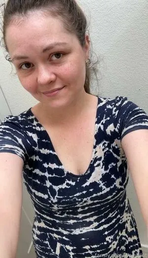 Emma Wells OnlyFans Leaked Free Thumbnail Picture - #Z1pX93bFEN