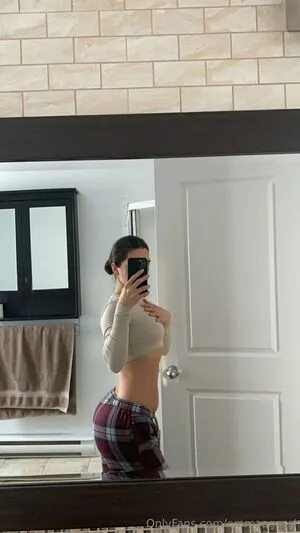 Emmaagassi Thumbnail Picture