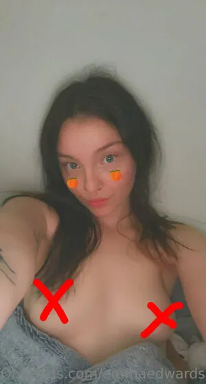 Emmaedwards1 Thumbnail Picture