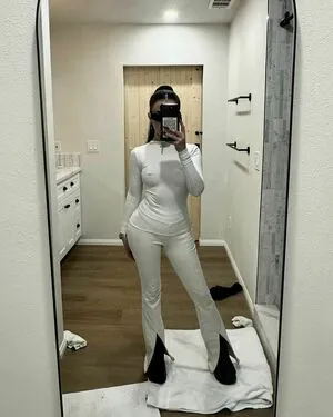 Emmanorton OnlyFans Leaked Free Thumbnail Picture - #eH4N810ner