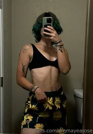 Emmayearose OnlyFans Leaked Free Thumbnail Picture - #0a9dJCJGng