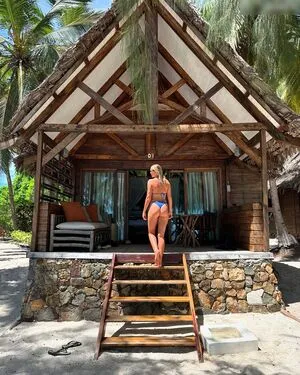Emmi Schmidt OnlyFans Leaked Free Thumbnail Picture - #3KuFMsf6OC