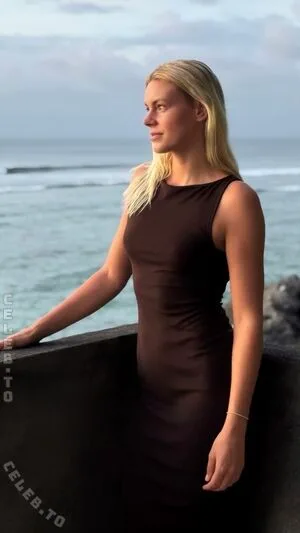 Emmi Schmidt OnlyFans Leaked Free Thumbnail Picture - #4ejiQ0P6DO