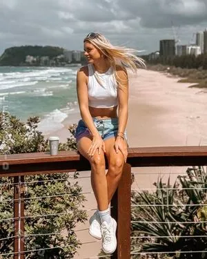 Emmi Schmidt OnlyFans Leaked Free Thumbnail Picture - #Ns7DPZszzD