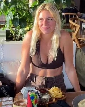 Emmi Schmidt OnlyFans Leaked Free Thumbnail Picture - #mTpvi2ge4q