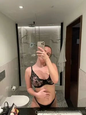 Emmimilli OnlyFans Leaked Free Thumbnail Picture - #9MRA55ogXS