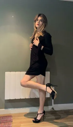 Emmy Harper Thumbnail Picture