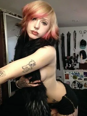 Emoemz OnlyFans Leaked Free Thumbnail Picture - #mIuVMUsNw2