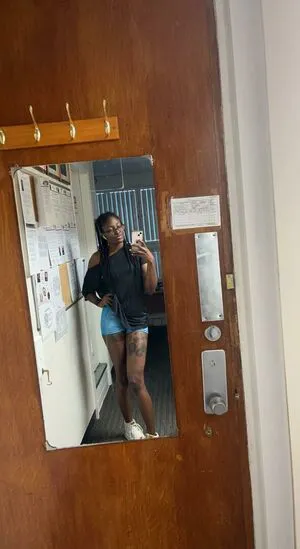 Empty Refuse2705 OnlyFans Leaked Free Thumbnail Picture - #KCdf3TQaFI