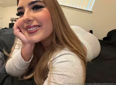 Emptycupcakee OnlyFans Leaked Free Thumbnail Picture - #GhjKRHHqrg