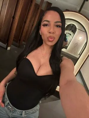 Emsdollazzz OnlyFans Leaked Free Thumbnail Picture - #PdpNU6ST2u