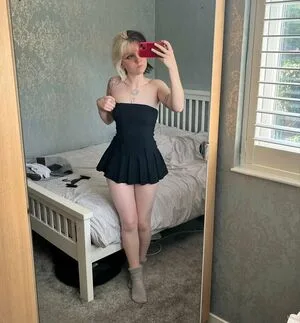 Emzeeni OnlyFans Leaked Free Thumbnail Picture - #PIFmoVLgHV