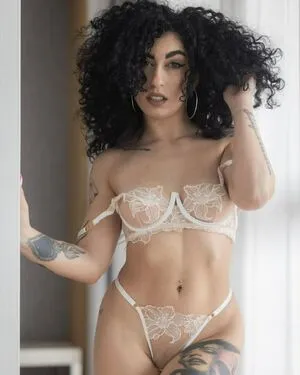 Enya Boccolato Thumbnail Picture