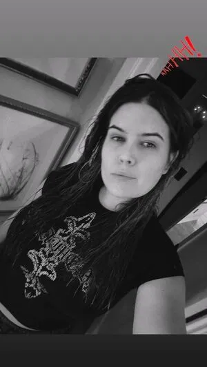 Erica Lindbeck Thumbnail Picture
