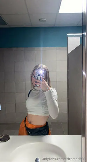 Ericamarie33 OnlyFans Leaked Free Thumbnail Picture - #3BHmhAM48O