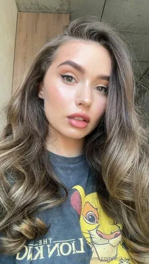 Erika Cherry Thumbnail Picture