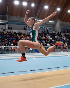 Erika Saraceni Thumbnail Picture