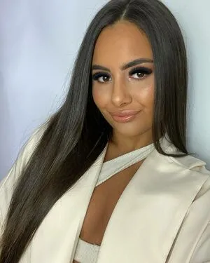 Erin Budak Thumbnail Picture
