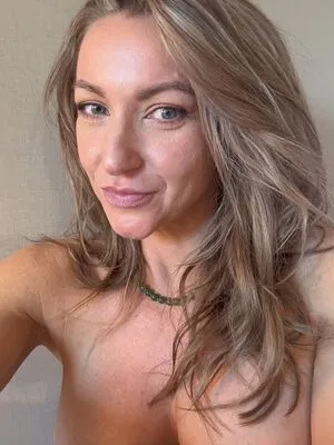 Erin Marie Thumbnail Picture