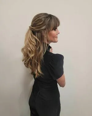 Erinn Hayes Thumbnail Picture
