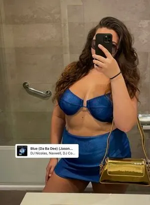 Erinsafran Thumbnail Picture