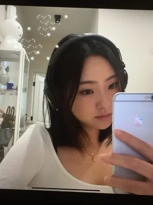 Esblee OnlyFans Leaked Free Thumbnail Picture - #ru8drSTlue