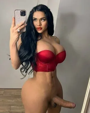 Esmeralda Nova Thumbnail Picture